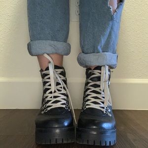 Steve Madden BAM black leather boots